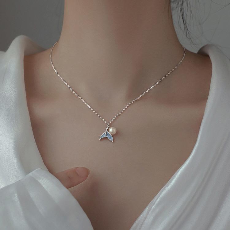 [핑크선물포장/고래꼬리/행운/행복/바다/진주] "아기 고래의 첫여행" 목걸이