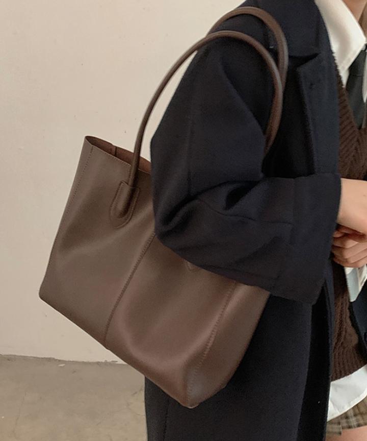 무료배송 [MD추천] 파우치세트 심플 무지 레더 클래식 미디빅 숄더백 (블랙,베이지,커피브라운,브라운)