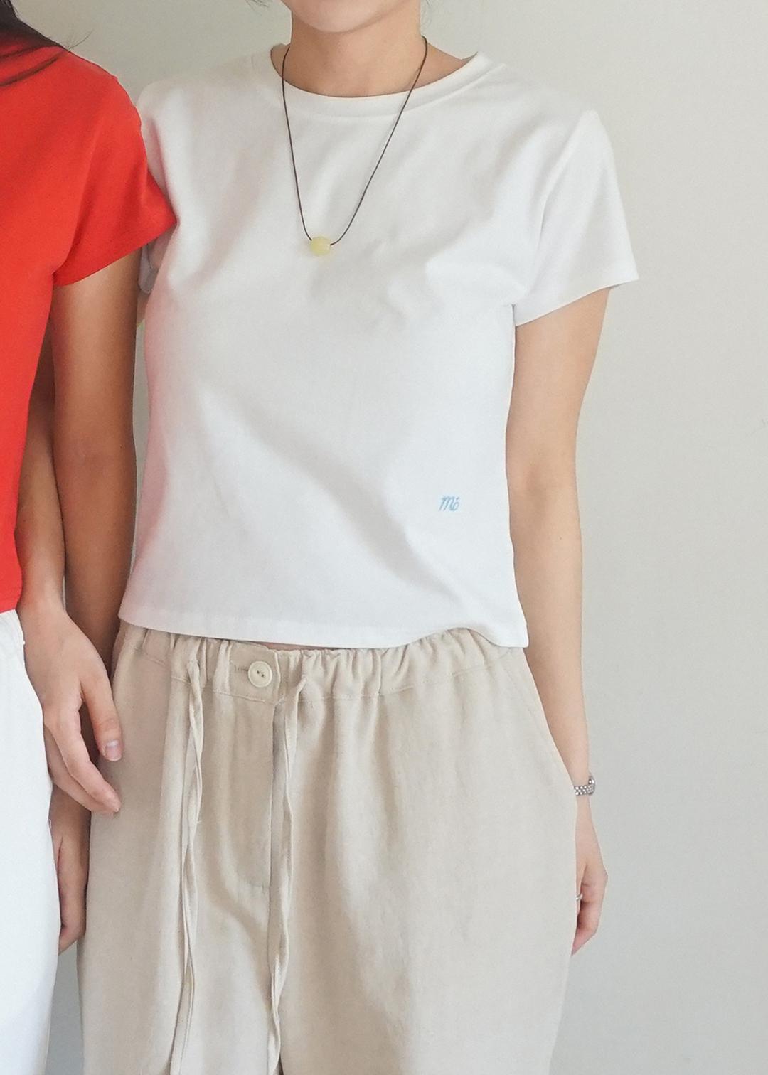 [Monoa Made] embroidery basic tee_White