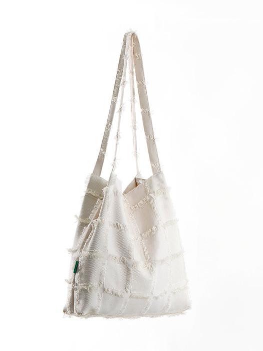 무심한듯 박시한 쇼퍼백 53 에스닉 프린지 - ivory