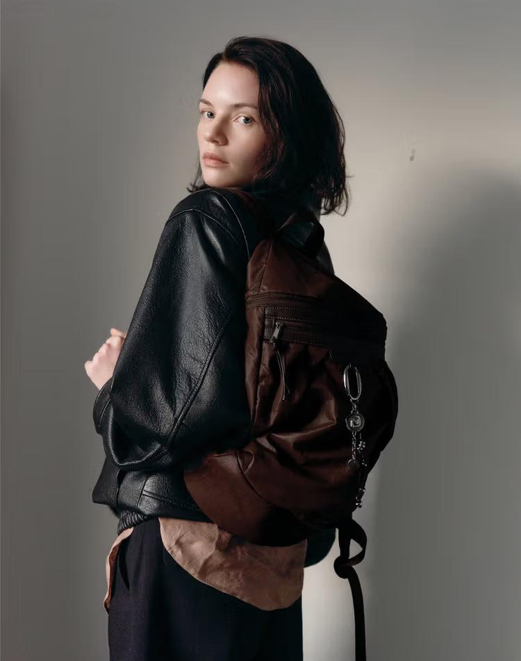 [ARCHE][참장식포함] 나일론 아르케 백팩 M 다크브라운 (노트북수납가능)