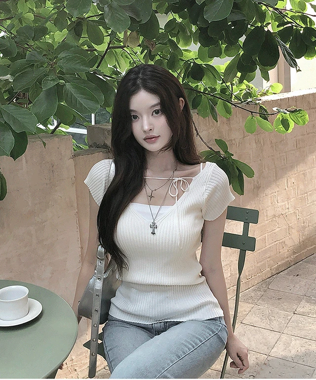 [양면착용❤️여리핏] 제시카 리본 브이넥 골지 여름 반팔 니트 티셔츠 / 데이트룩 소개팅룩 데일리룩 클래식블랑