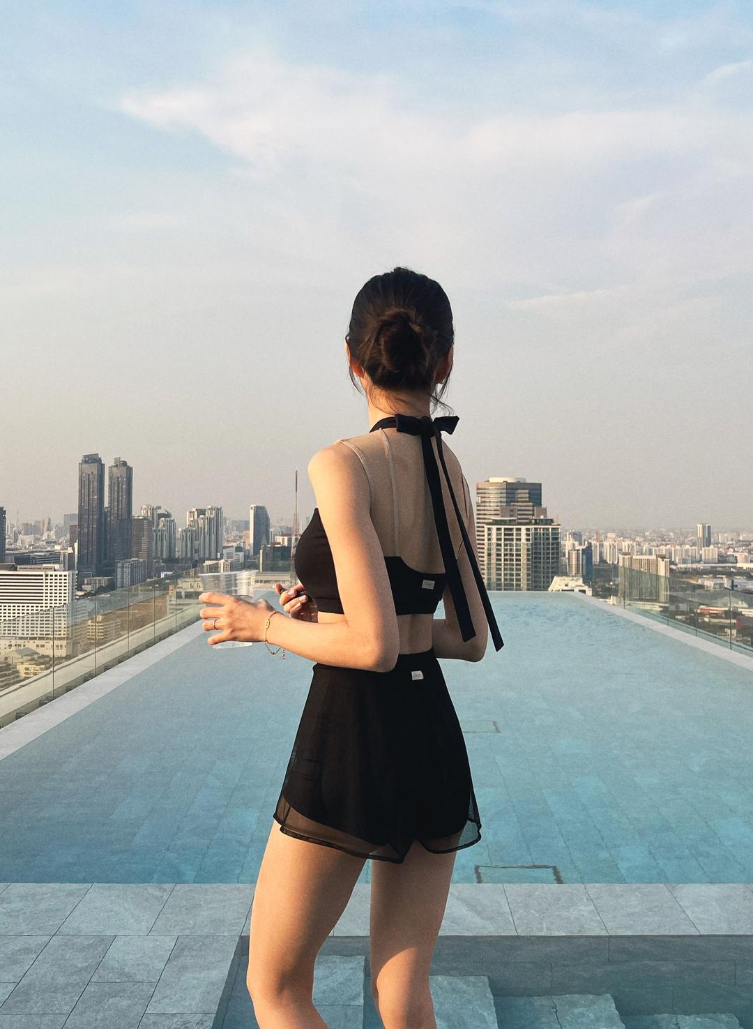 Olivia top(올리비아 탑)