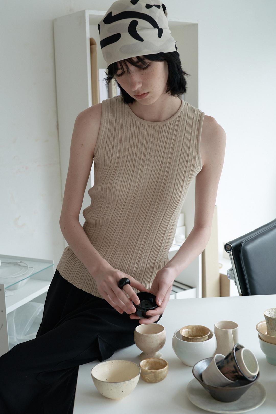 [3차] 베라노 슬리브리스 니트 탑