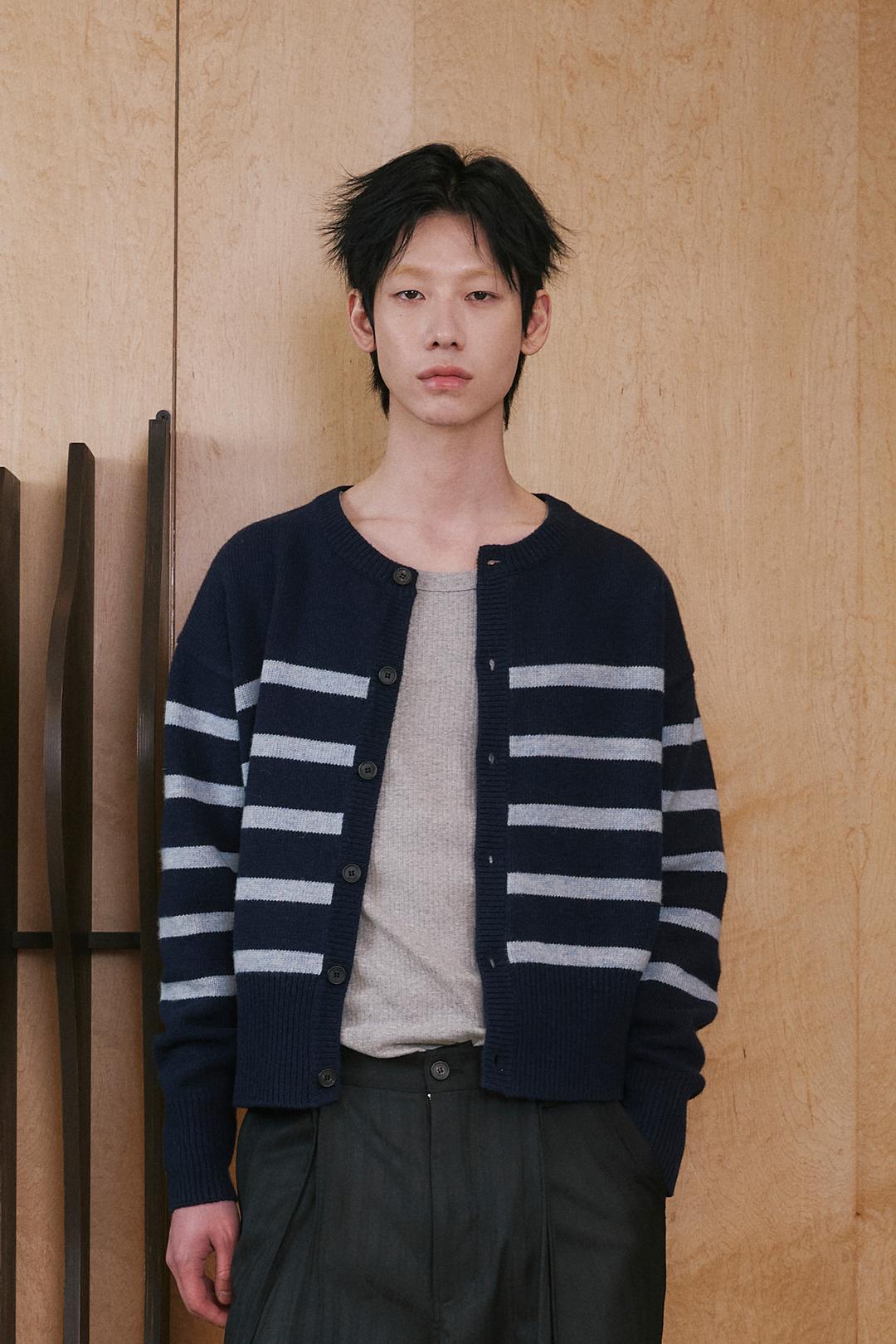 Stripe Round-neck Cardigan - Navy Blue