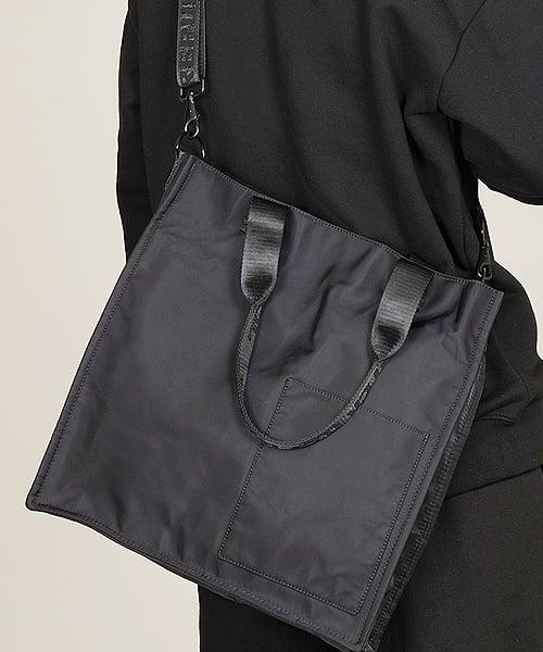 MUZIK POCKET CROSS BAG / BLACK