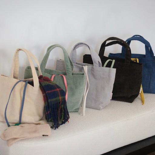 포근하고 탄탄한 코듀로이 미니백