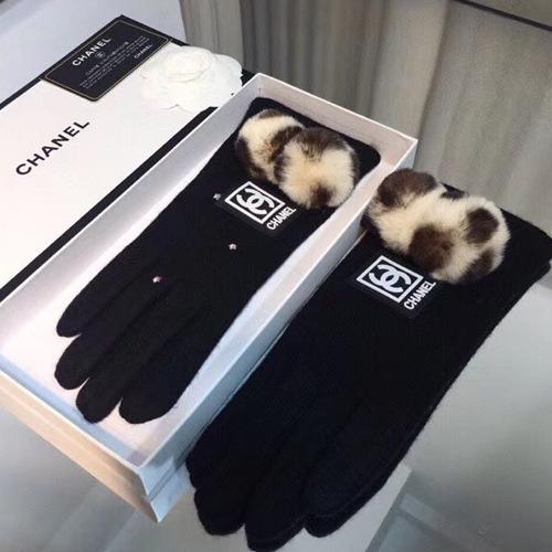 2020 FW 샤넬 방울 장갑