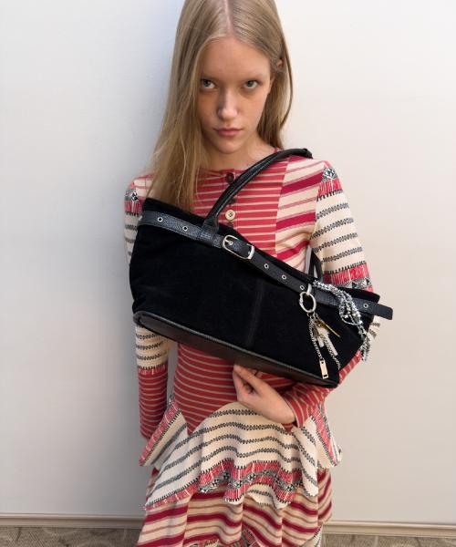 belted boat bag (suede black)