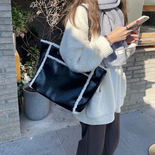 뽀글이 쇼퍼백 여성 숄더백 빅백 겨울 스퀘어 양털 데일리 심플 모던