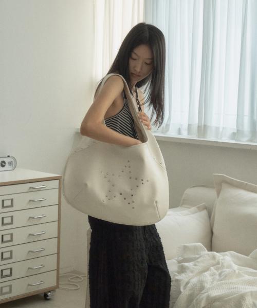 STAR HOBO BAG / WHITE