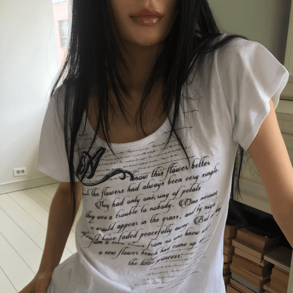 Pale printed top white