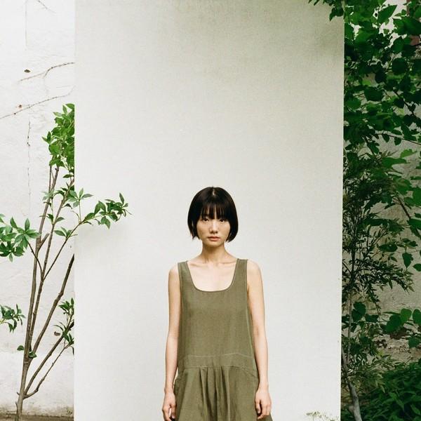 Stitch mini pleats dress / Khaki