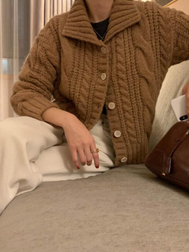 [무배] 시그니처 마칸 꽈배기 카라 알파카 니트 가디건 (시즌오프 세일)