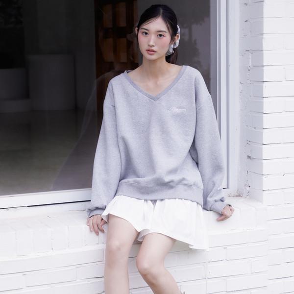 Lettering Deep V-Neck Sweatshirt (MELANGE GREY)