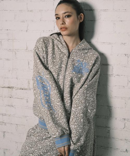 EMBLEM PRINTING HOOD ZIP-UP BEIGE