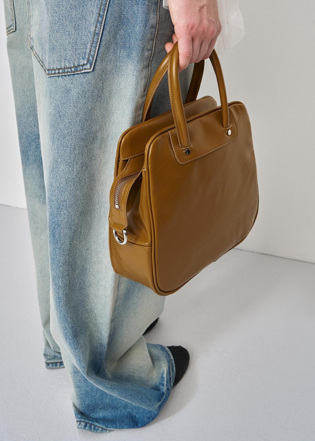 [예약배송] BOWLING TOTE BAG (BROWN)