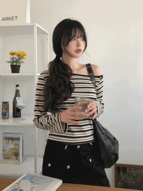 [봄신상🌱] 포치 멀티 스트라이프 원숄더 긴팔 - 3color