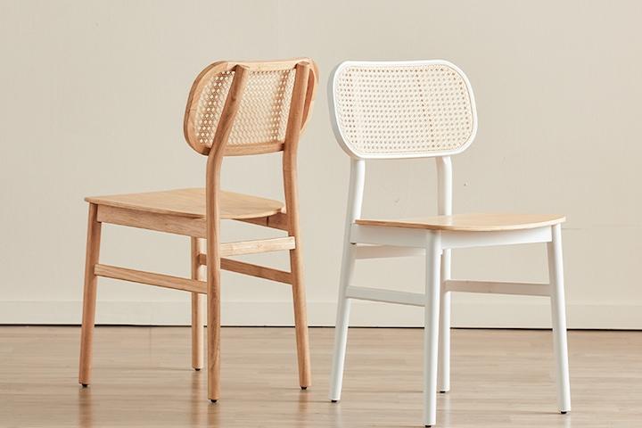 밀크 식탁 의자 고무나무 라탄 원목의자 인테리어카페 체어