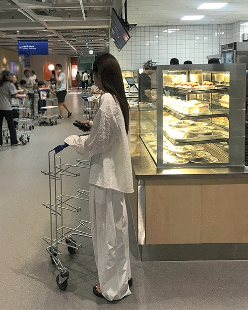 커브드 나일론 핀턱 팬츠