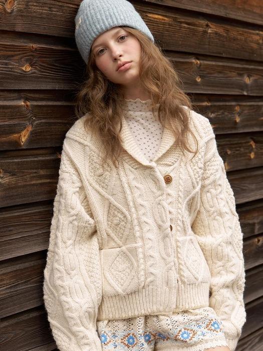 A HAND STITCH CABLE CARDIGAN_IVORY
