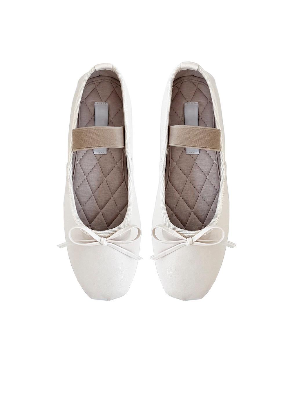 NO.60 IVORY DAFF FLAT