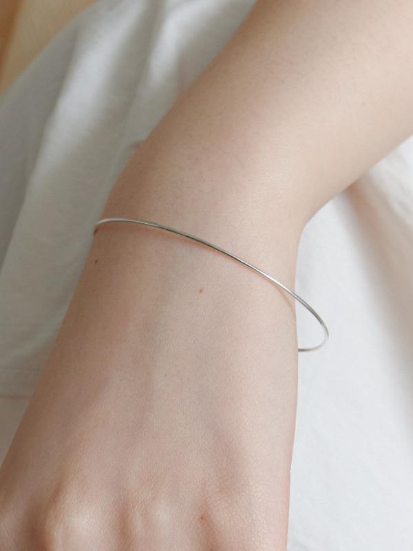Nude bracelet