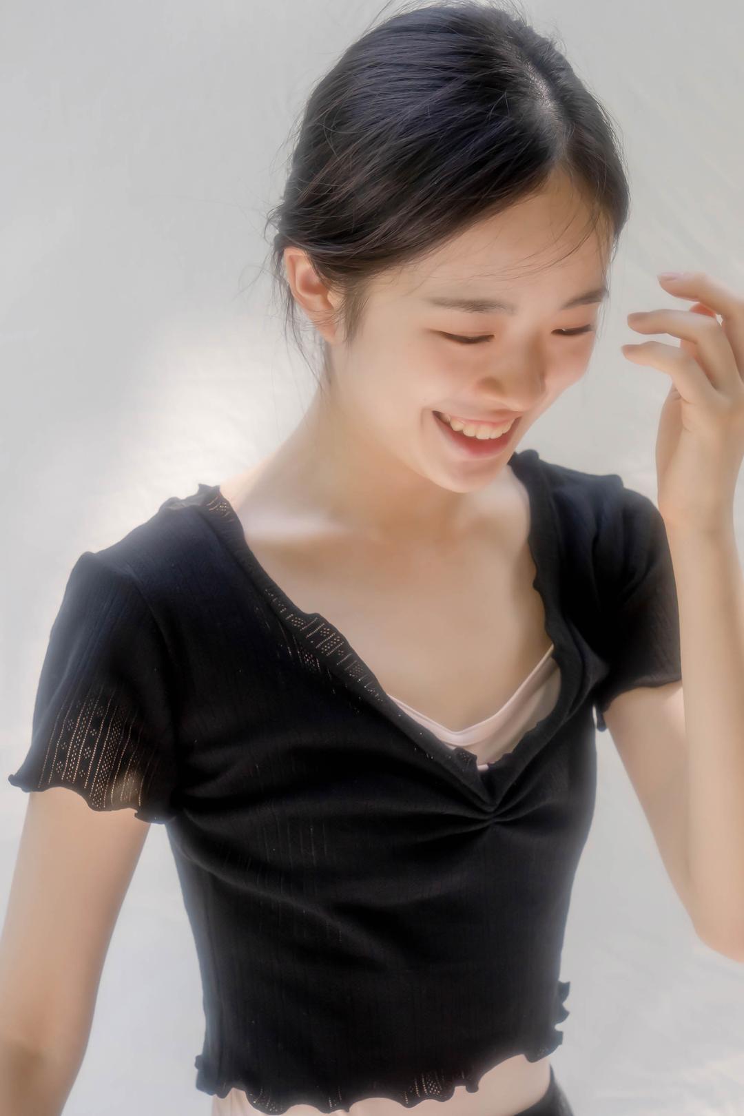 Daphné Warmer-top (Black) l 다프네 워머 상의 (블랙)