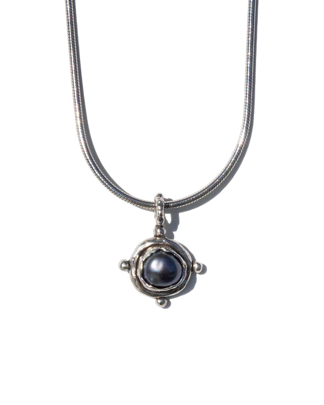 vora necklace