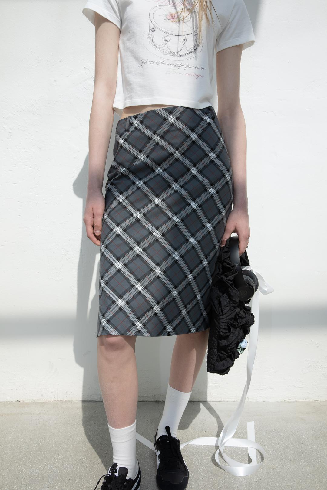 CHECK LONG SKIRT (GREY)
