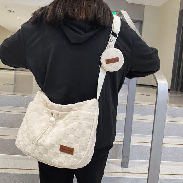 룩앤핏 모던하고 귀여운 미니 포켓백 -SH0051