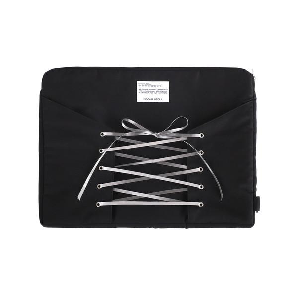 Eyelet Laptop Pouch_Black