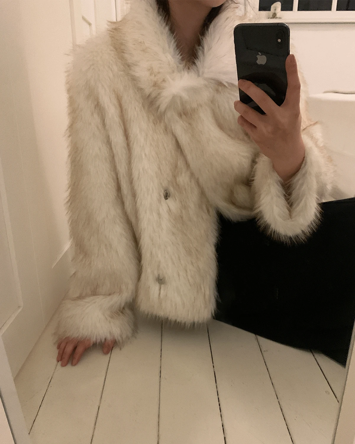 [11/24 순차출고] Muze eco fur jacket