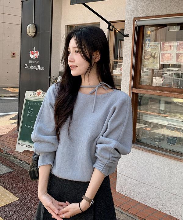 쇼퍼랜드 [하객룩]프린 보트넥 원 오프숄더 리본 루즈핏 니트 (4color)