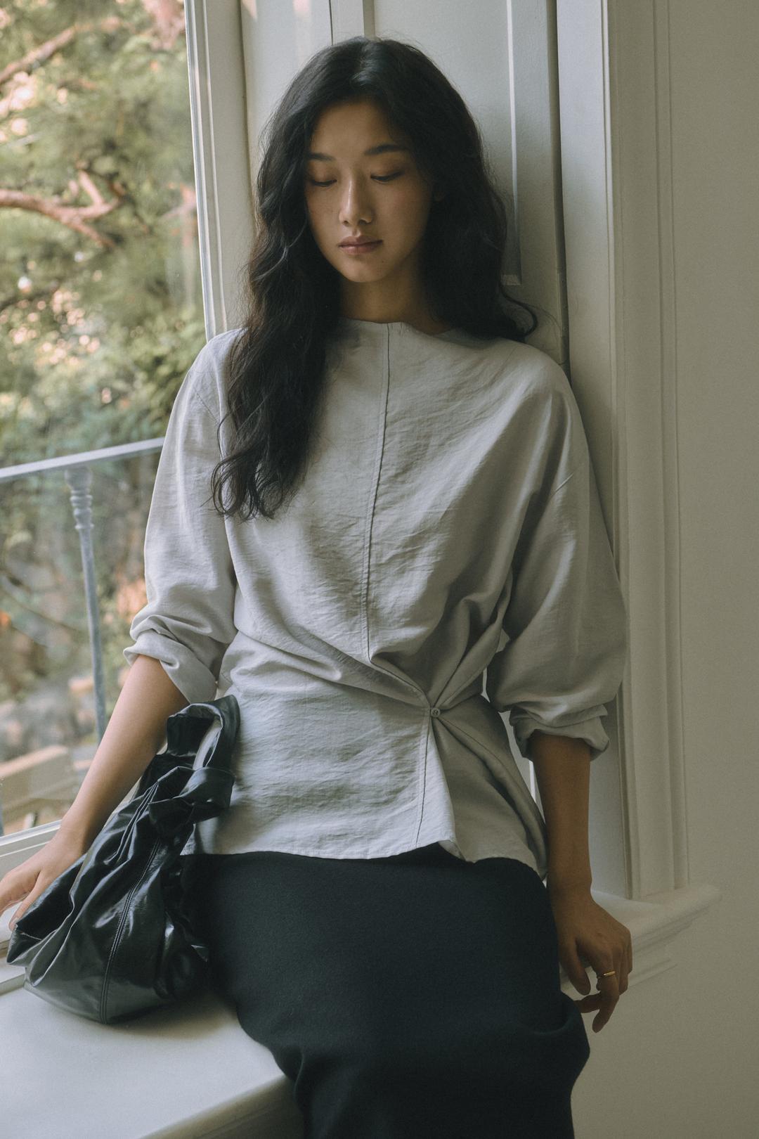 WAYLE TWO-WAY BUTTON UP BLOUSE_LIGHT GRAY