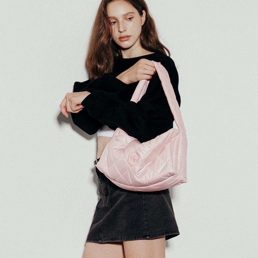 HAZIN PADDING BAG babypink 하진 패딩백 베이비핑크