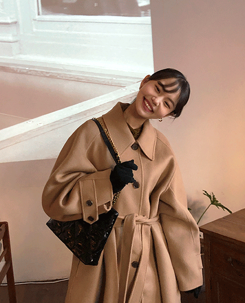 della handmade long coat : beige