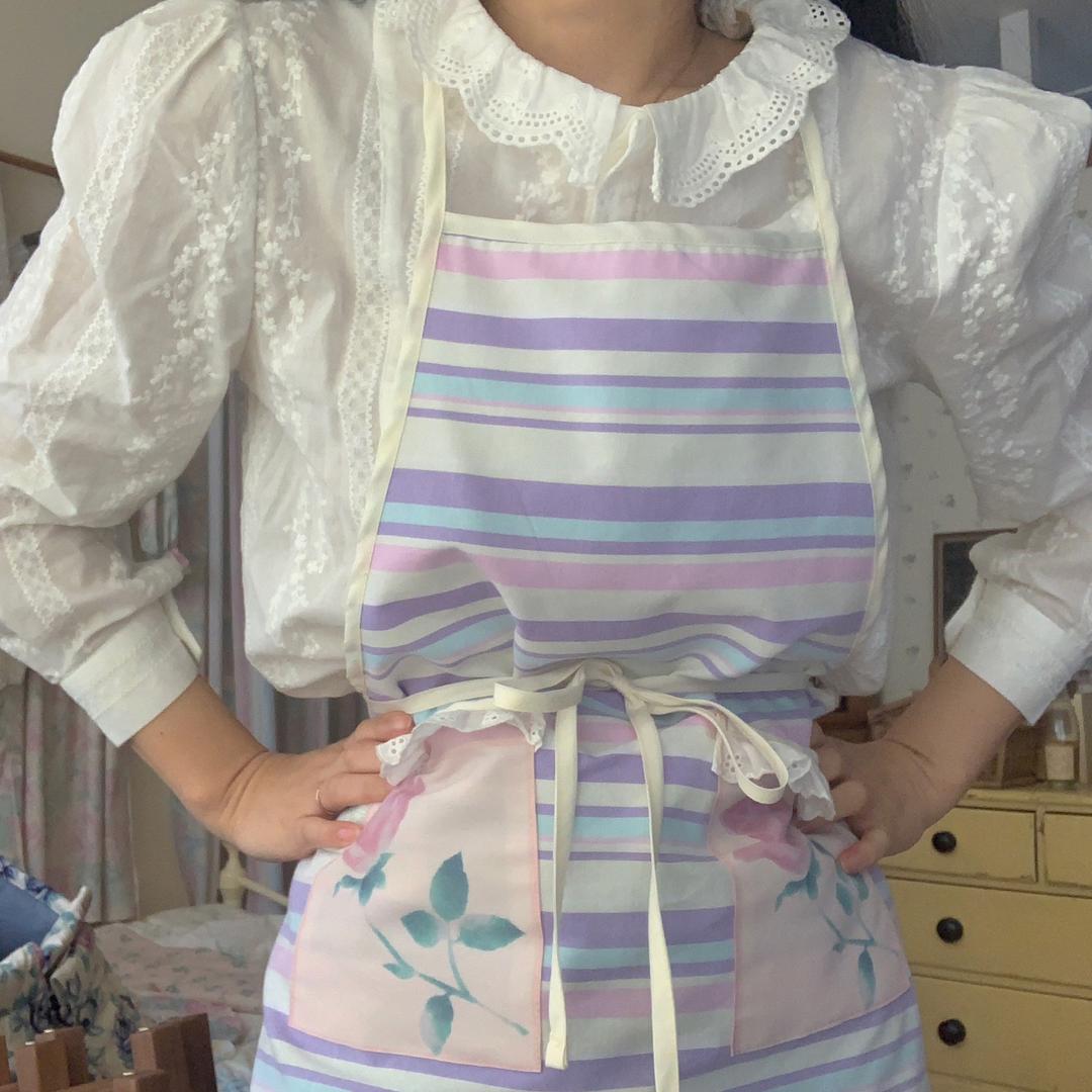 rosy stripe apron