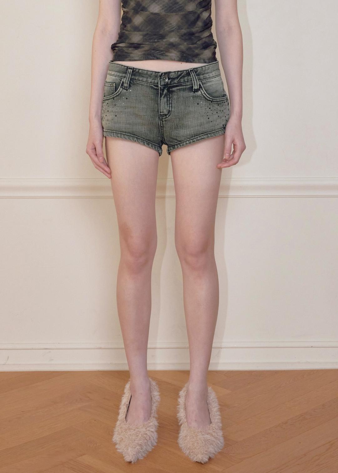 JEWEL DENIM SHORTS, GRAY