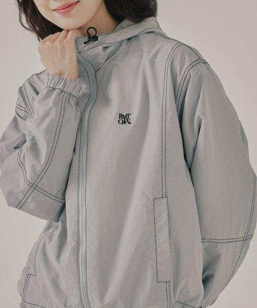 아웃 스티치 윈드 자켓_그레이