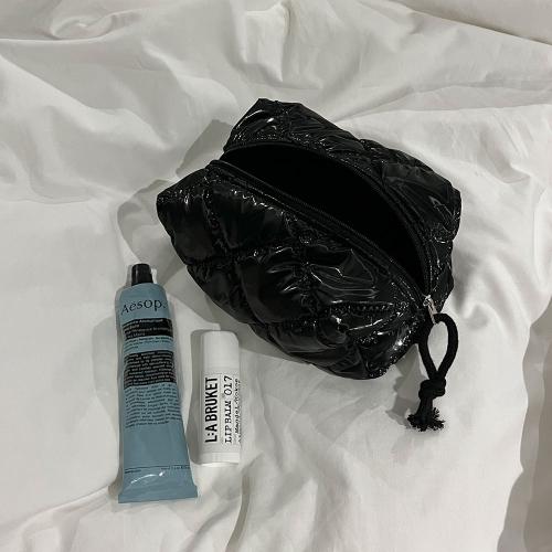 Argent square pouch - quilting black