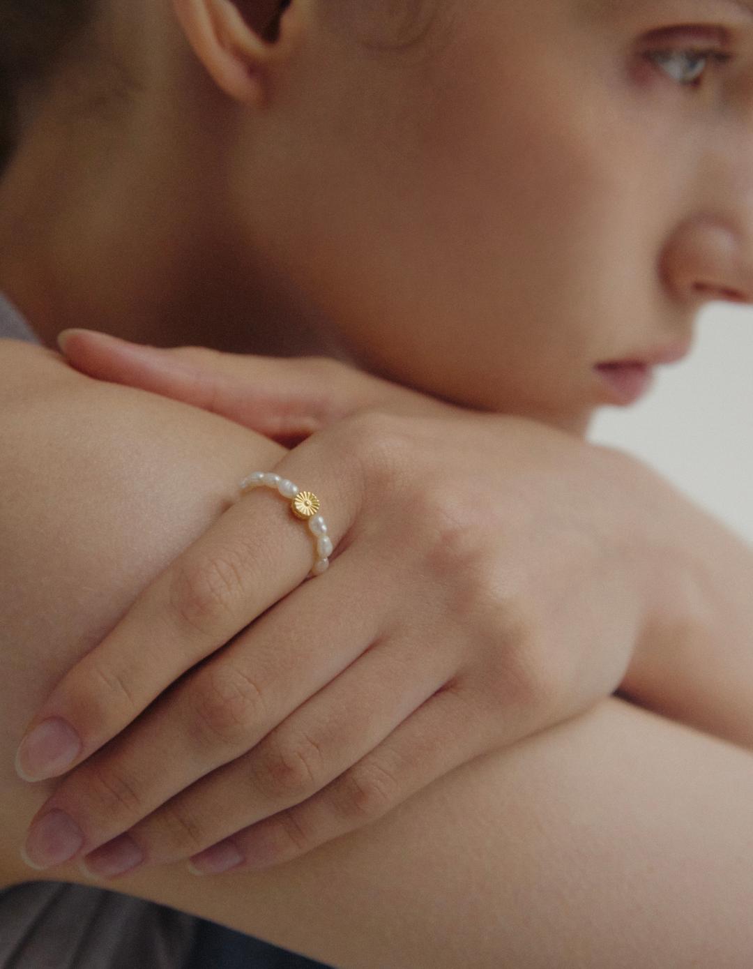 Sona Pearl String Ring