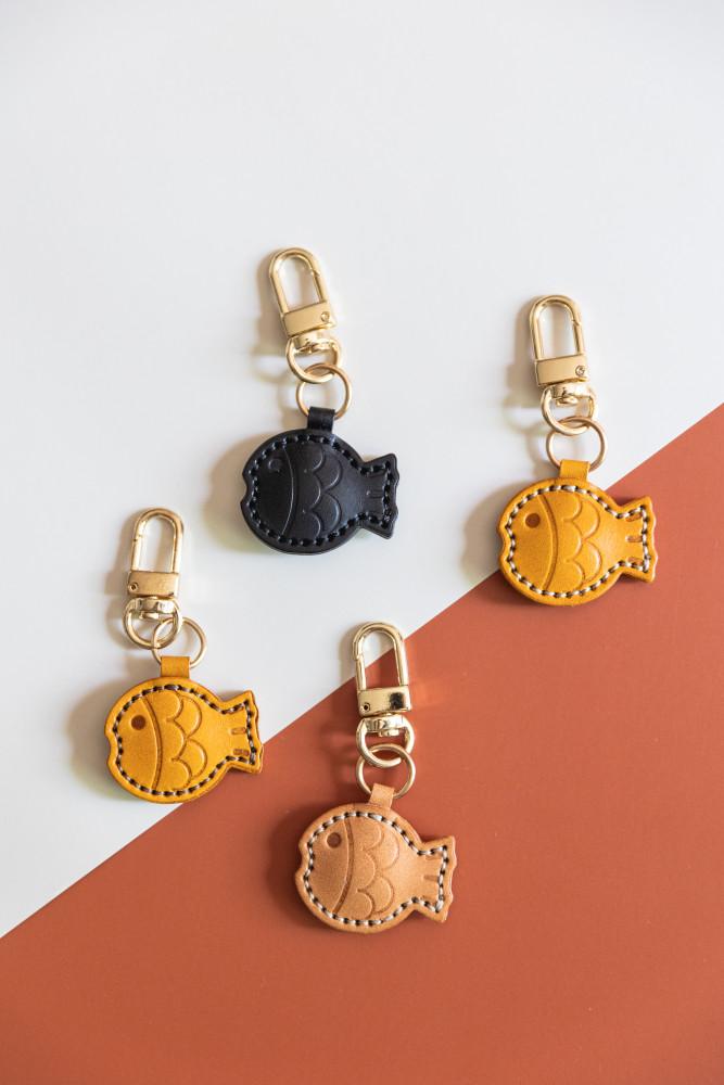 스페이드 가죽 핸드메이드 붕어빵 자동차 키링 귀여운 열쇠고리