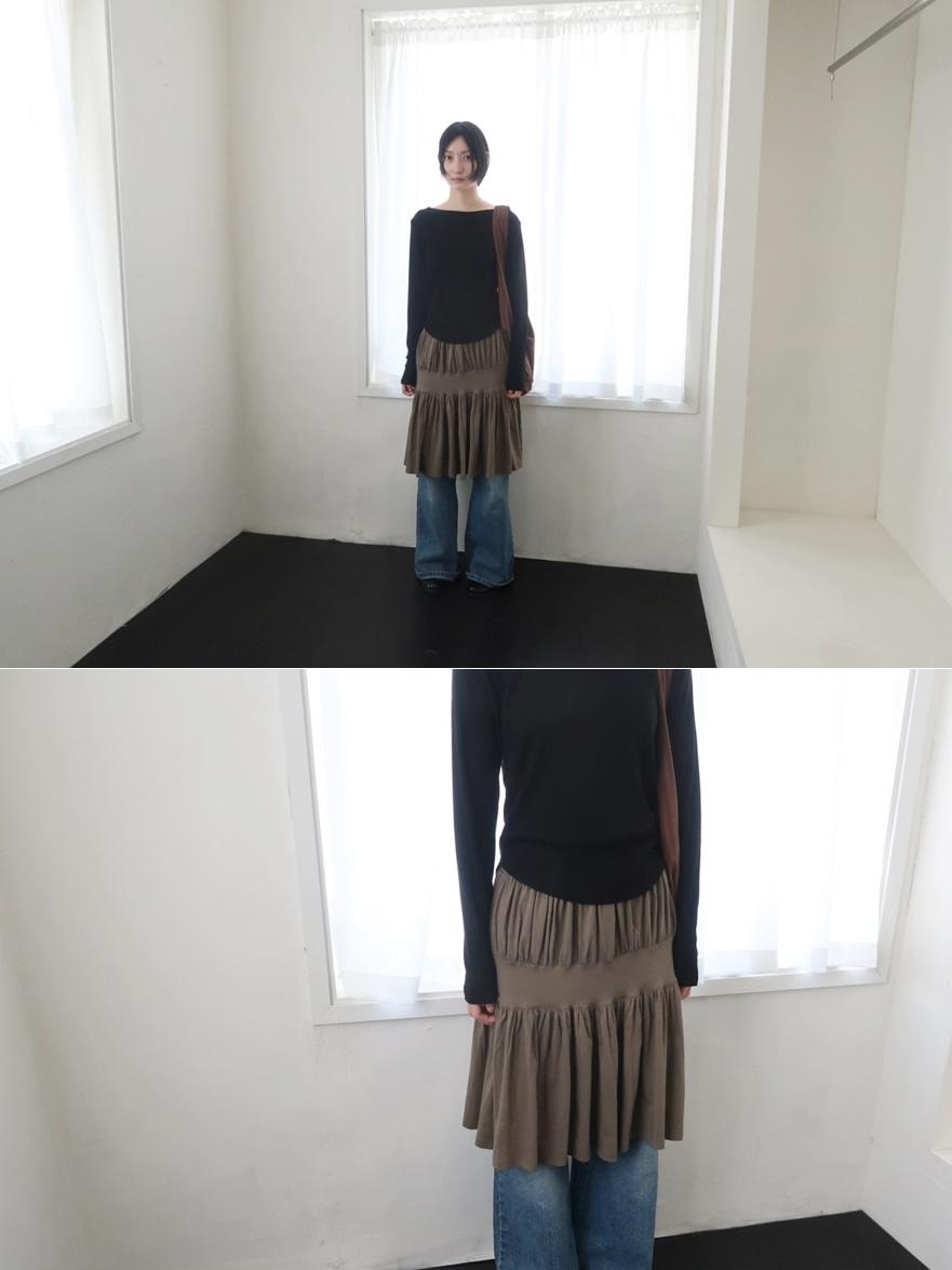 FLOWY SHIRRING SKIRT