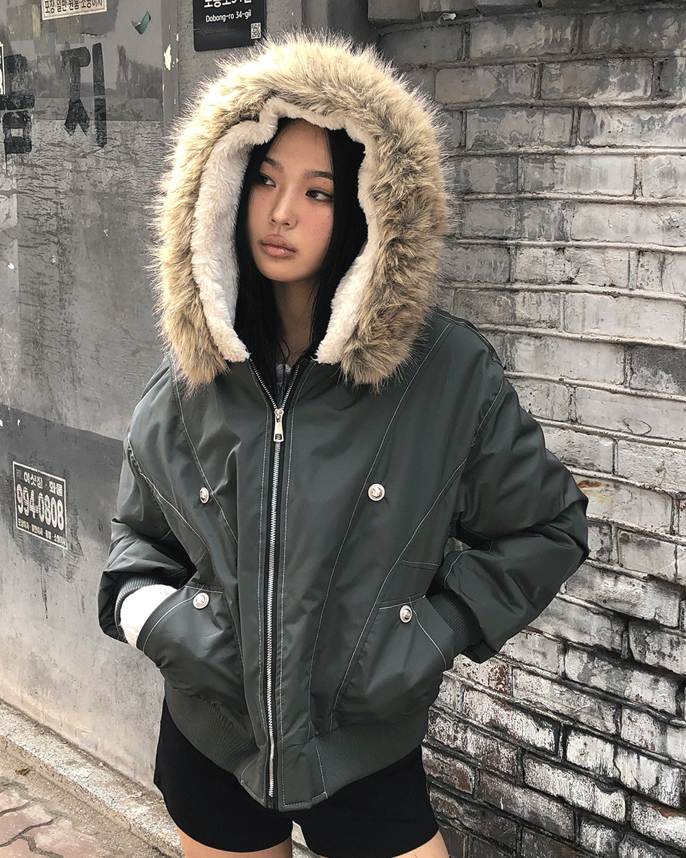 원더원더 [빈티지룩⭐] 카잇 스냅 버튼 스티치 오버핏 퍼 야상 점퍼