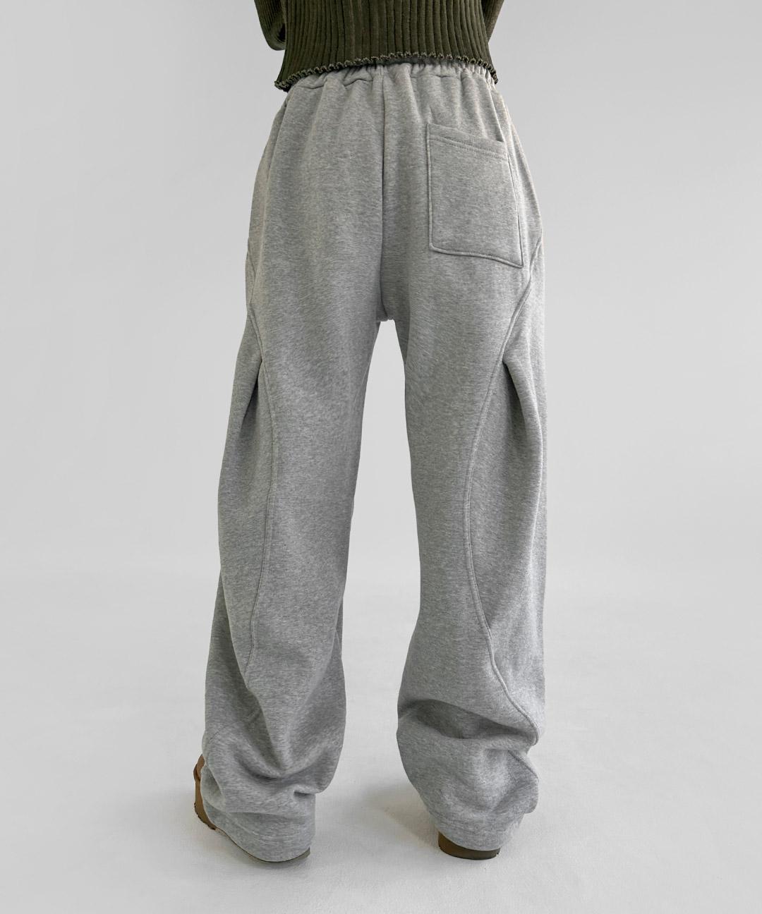 (UNISEX) 벨르 백 핀턱 기모 트레이닝팬츠