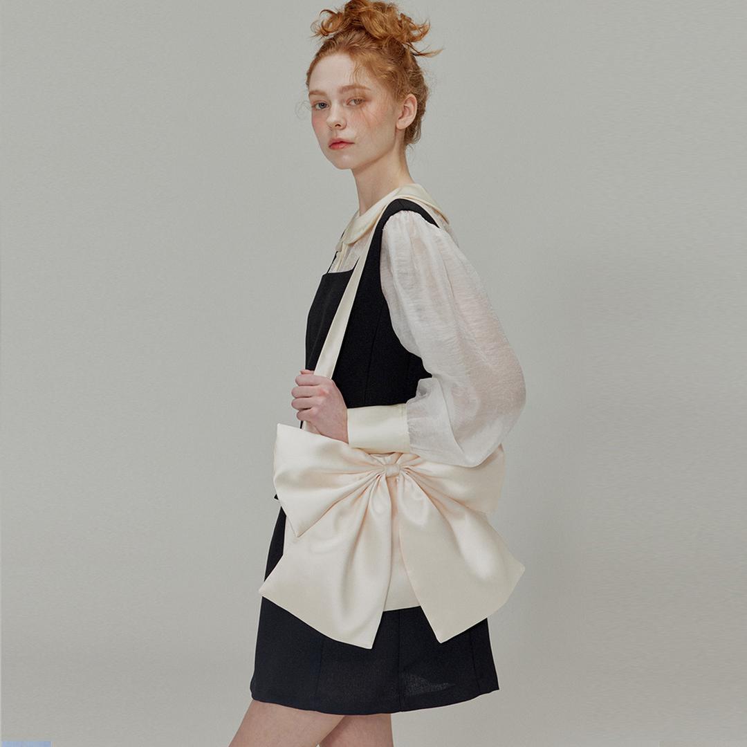 Big Ribbon Satin Bag Cream