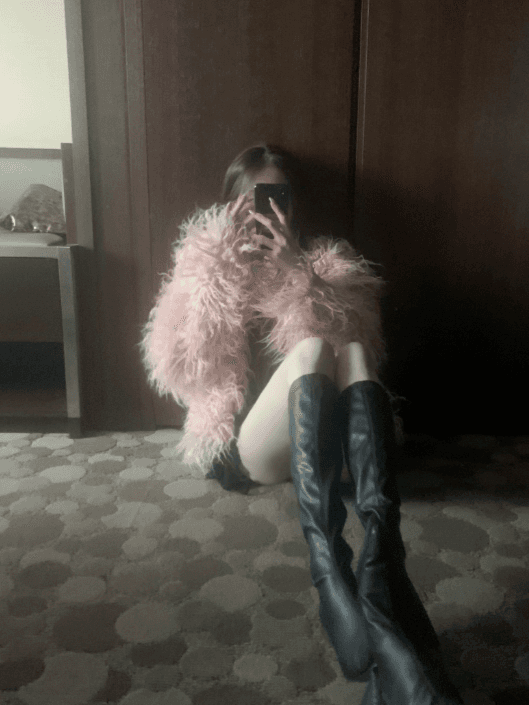 [Pre-order] Pingkina loose fit pink fur jacket ※2주 소요