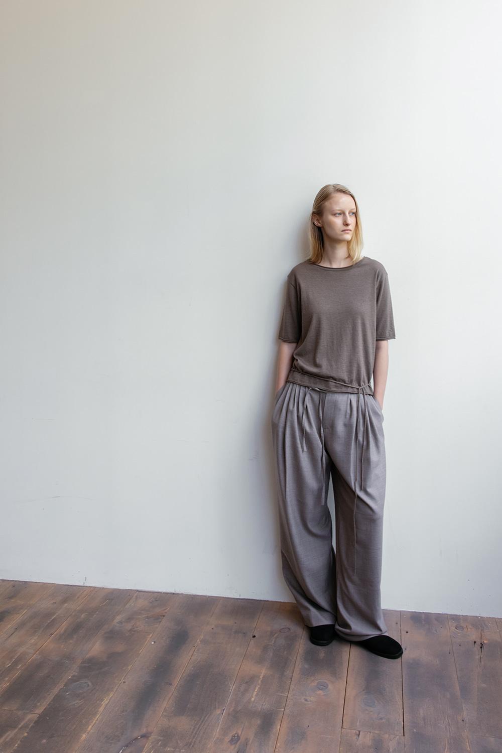 Half-Sleeve Knit Top_Brown
