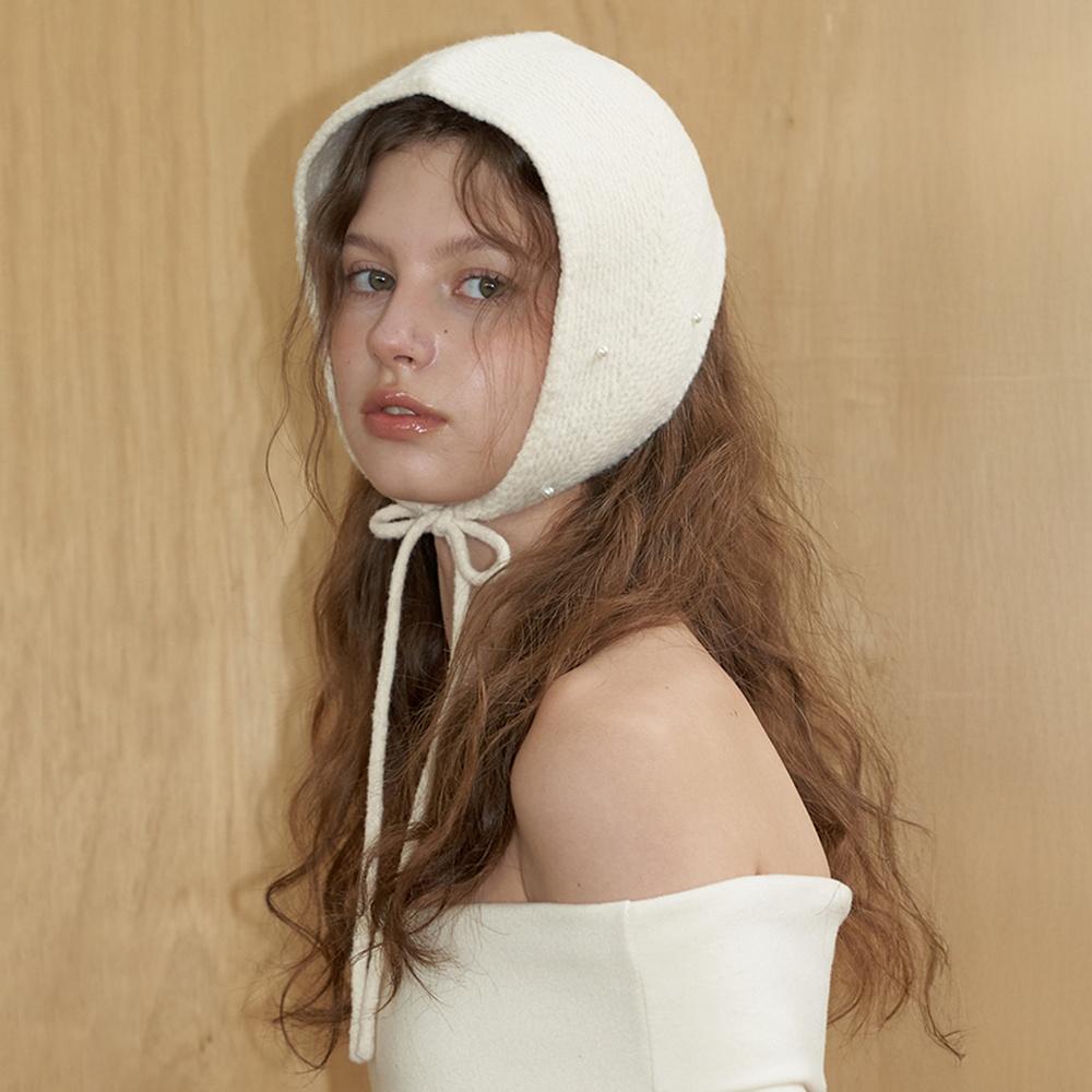 cozy pearl ear muffler - cream